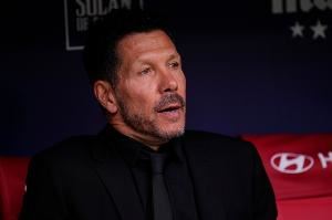 小西蒙尼：老西蒙尼和所有父亲一样，会帮助我并给我建议