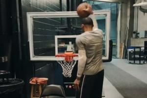 🤣笑死哈哈哈!威少连扣4次超矮篮筐🤣全飞了!